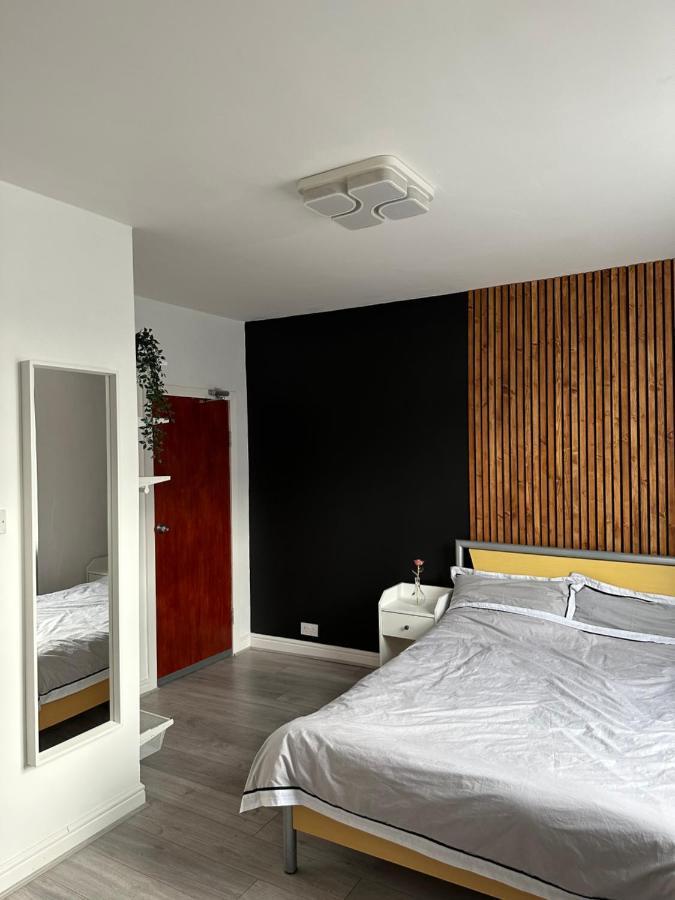 לידס Modern En Suite Bedroom Close To City Centre מראה חיצוני תמונה