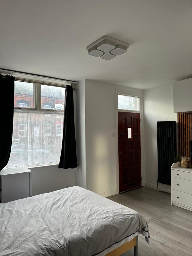 לידס Modern En Suite Bedroom Close To City Centre מראה חיצוני תמונה